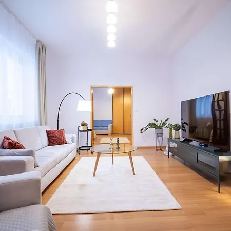 Apartamento Your Center Stylish & Spacious *