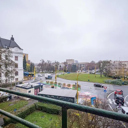 Apartman Your Center Stylish & Spacious *