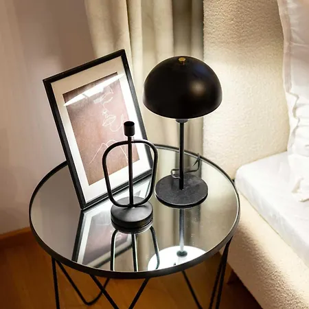 Your Center Stylish & Spacious Daire