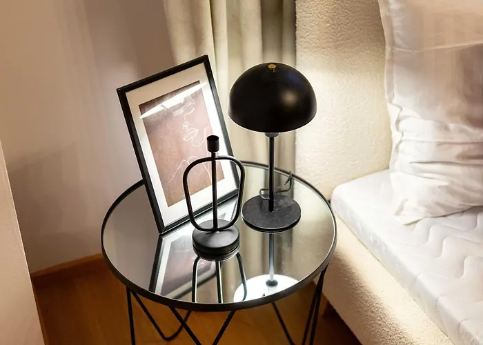 Your Center Stylish & Spacious Апартаменты